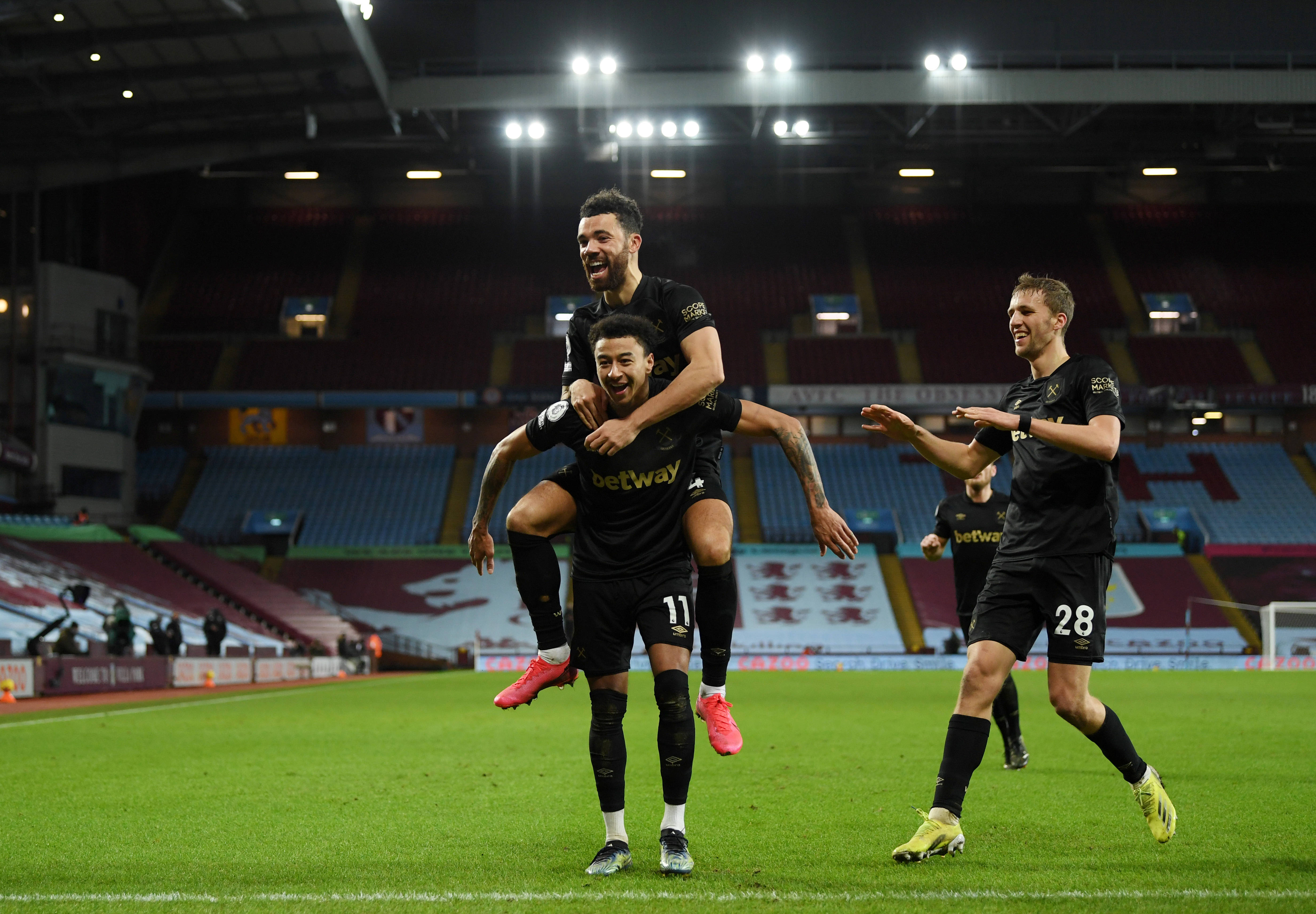 城市文明行丨“三湘第一魔鬼主场”背后的文明守护（城市文明行丨探寻“三湘第一魔鬼主场”的文明守护）