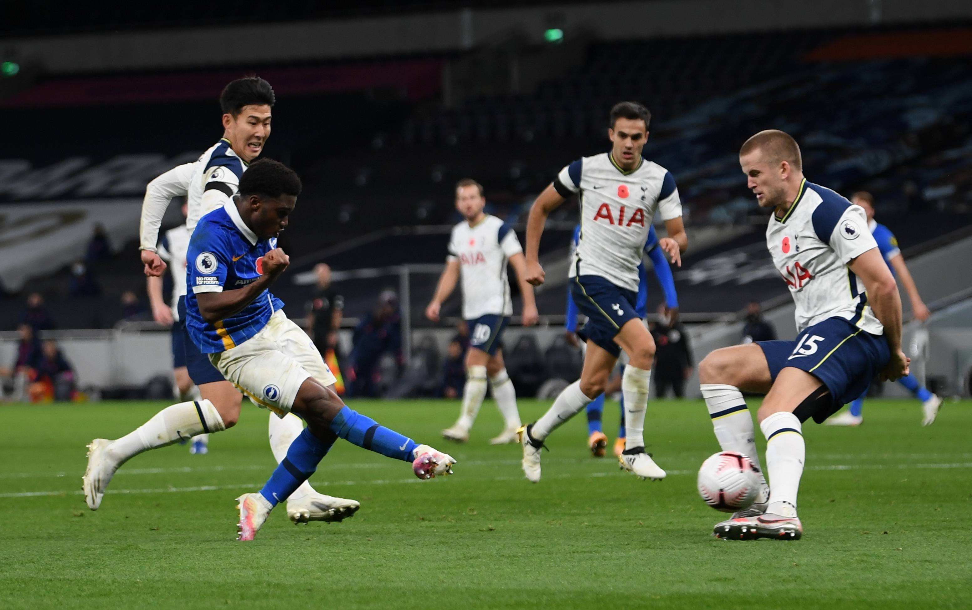 意甲半场：迈尼昂贡献神扑，AC米兰0-0拉齐奥（意甲半场战报：迈尼昂多次神扑救险，AC米兰0-0暂平拉齐奥）