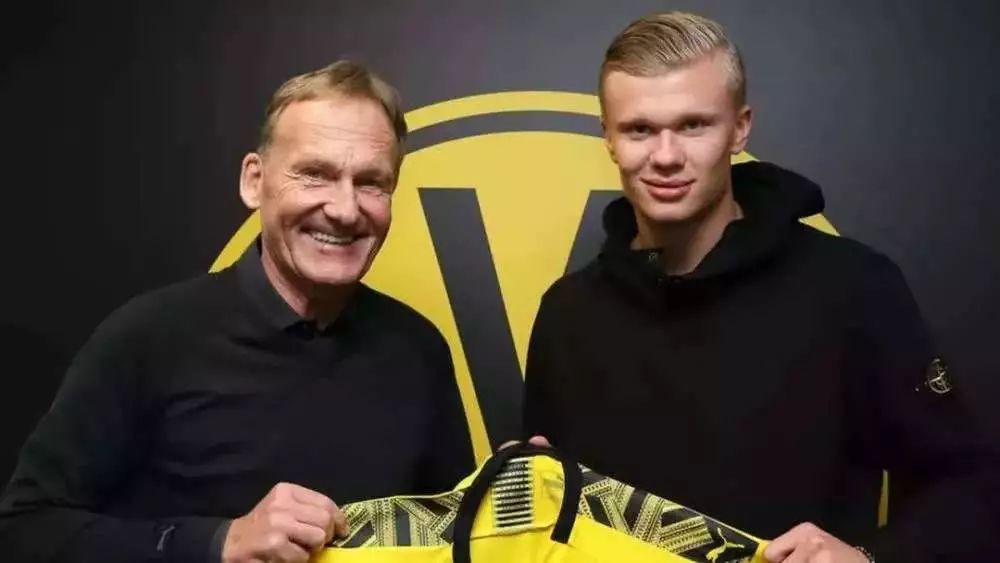 精彩绝伦！官方：奥瓦勒的蝎子摆尾进球获得玛塔奖（官方确认：奥瓦勒蝎子摆尾破门荣获玛塔奖）