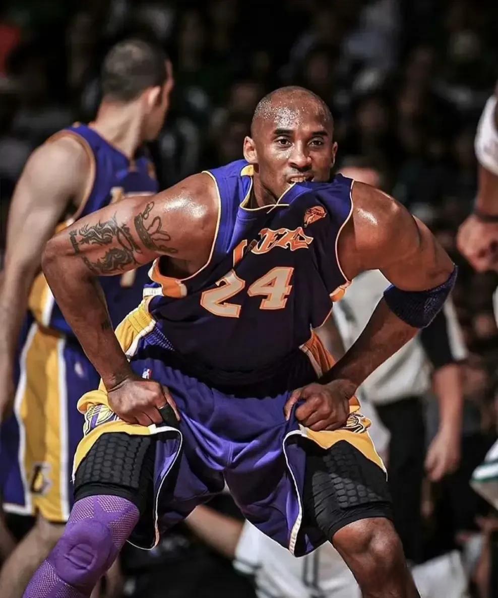 门德斯：不知道为啥有这么多关于亚马尔的噪音，我们都年轻过（门德斯：不理解围绕亚马尔的喧嚣，大家都曾年轻过）