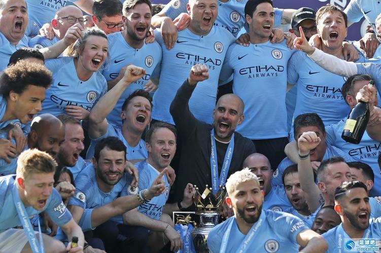 骑车危险行为引热议，功德木鱼再破碎（危险骑行引发争议，“功德木鱼”再度碎裂）