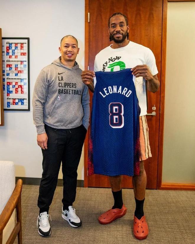 足球联赛积分榜最新动态（足球联赛积分榜即时更新）