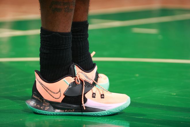 都体：尤文为随队远征挪威的约400名球迷发放30欧电子商城券（都灵体育报：尤文向随队赴挪威的约400名球迷派发30欧电子商城代金券）