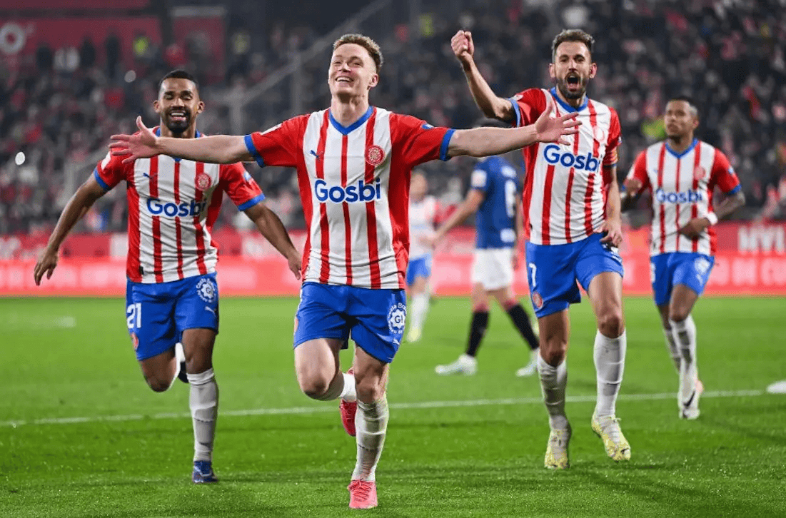 马卡：阿森纳、巴萨和热刺依然在密切关注樱桃前锋克鲁皮（马卡：阿森纳、巴萨、热刺仍在密切跟进伯恩茅斯前锋克鲁皮）