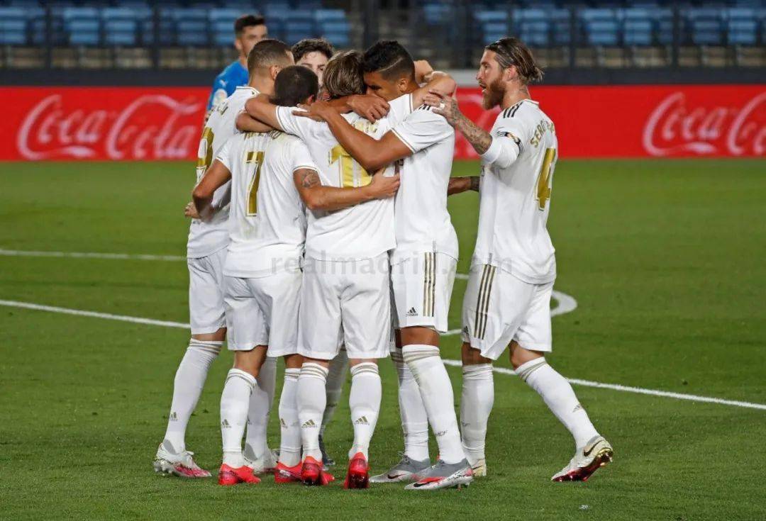 目标争冠! 萨利巴：阿森纳有能力各线争冠，我们必须专注全力争取（冲击冠军！萨利巴：阿森纳有实力多线问鼎，必须专注全力以赴）