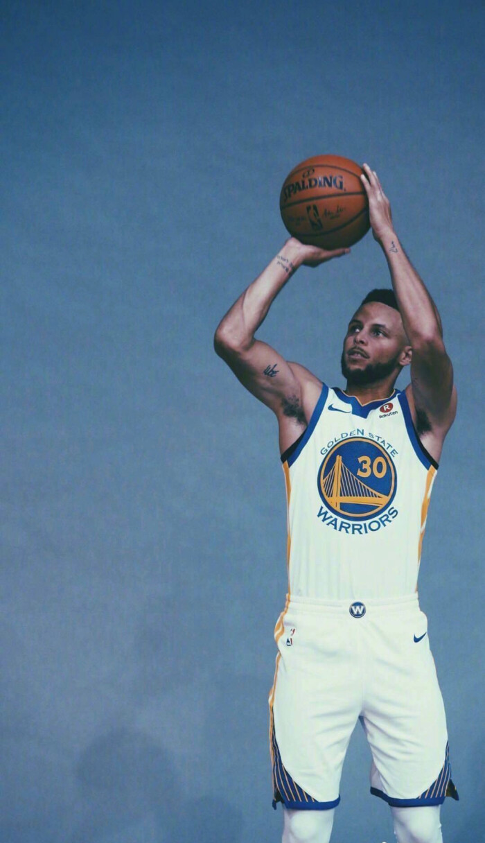 亚冠精英半场：牟再现破僵，朴青孝屡献神扑，江原1-0武里南联（亚冠半场战报：牟再度破僵，朴青孝连连神扑，江原暂1-0武里南联）