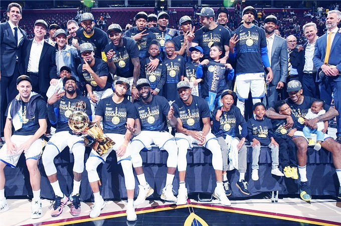 里程碑，奥巴梅扬打入职业生涯第400球（奥巴梅扬职业生涯达成400球里程碑）