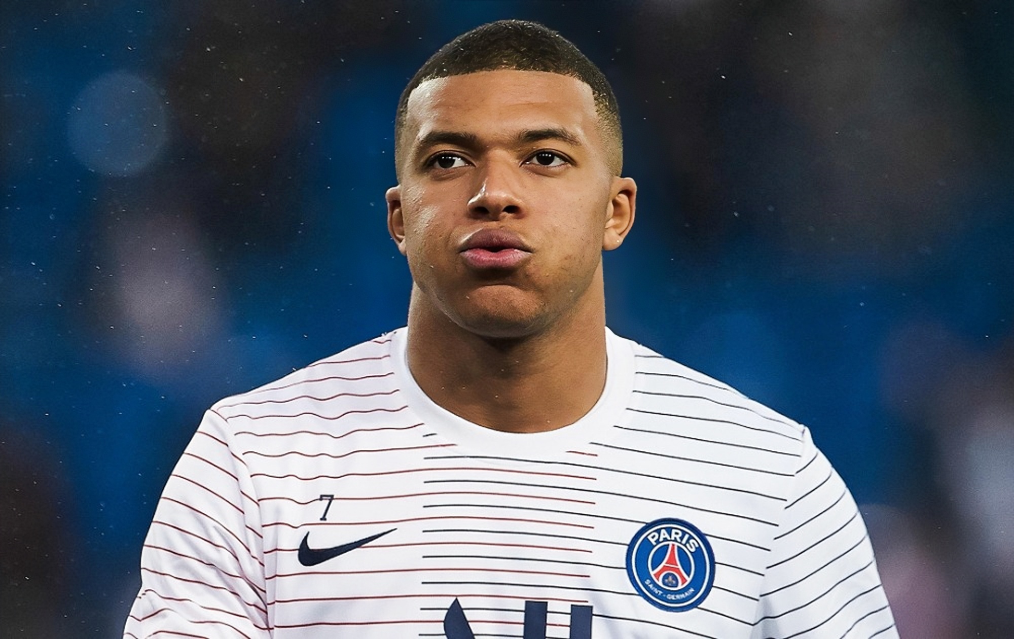 每体：莱万愿意接受降薪+替补，2026年初将和巴萨再谈（每体：莱万愿降薪并接受替补角色，2026年初将与巴萨再度磋商）