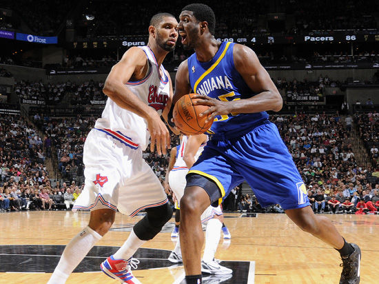 杜兰特中投命中，比赛节奏被点燃（杜兰特中距离跳投命中，比赛节奏瞬间提速）